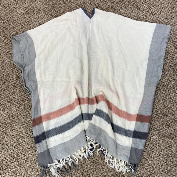 LOFT Ann Taylor Boho Farmhouse Wool Blend Shrug Cardigan - Picture 2 of 6